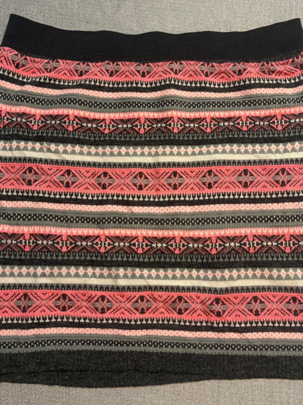 Mudd VTG Y2K/90s Gray Pink Black Acrylic Sweater Mini Skirt Low Rise FALL! Large